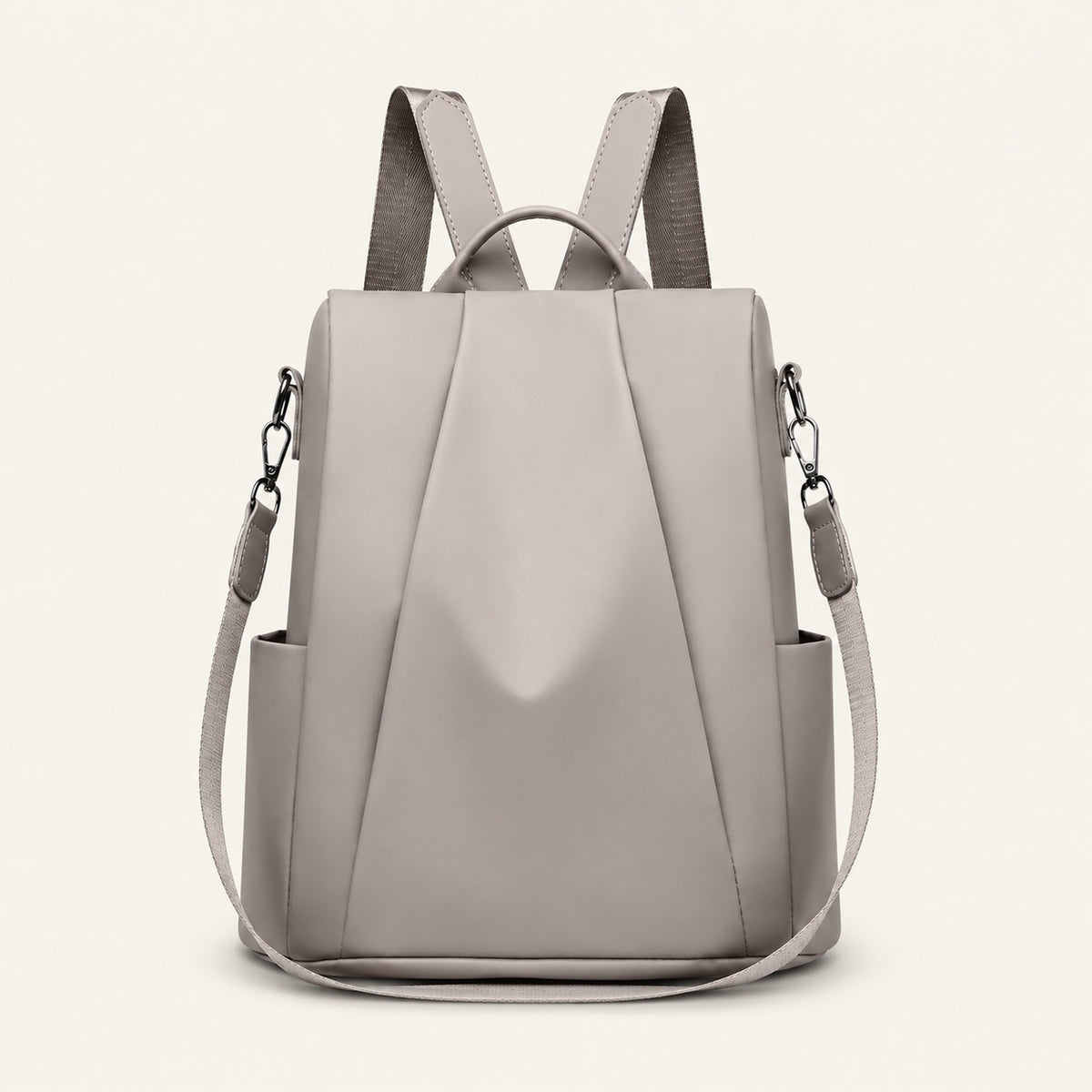 Sac à dos antivol, fermeture dorsale — packshot sur fond ivoire