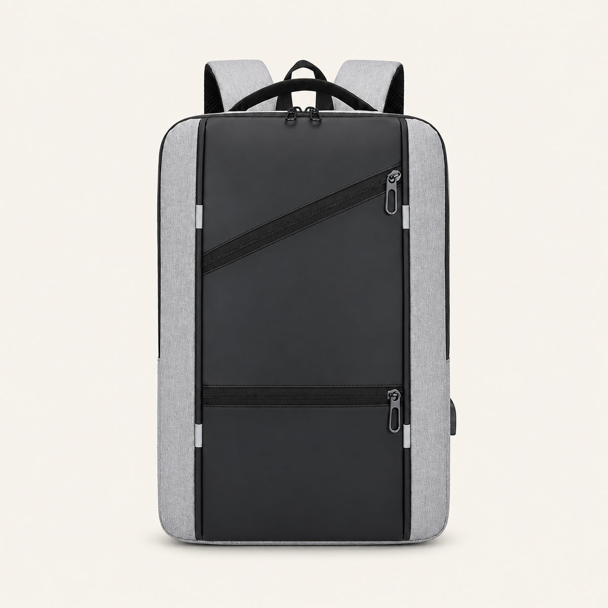 Sac à dos à passage USB, gaine ordinateur — packshot sur fond ivoire