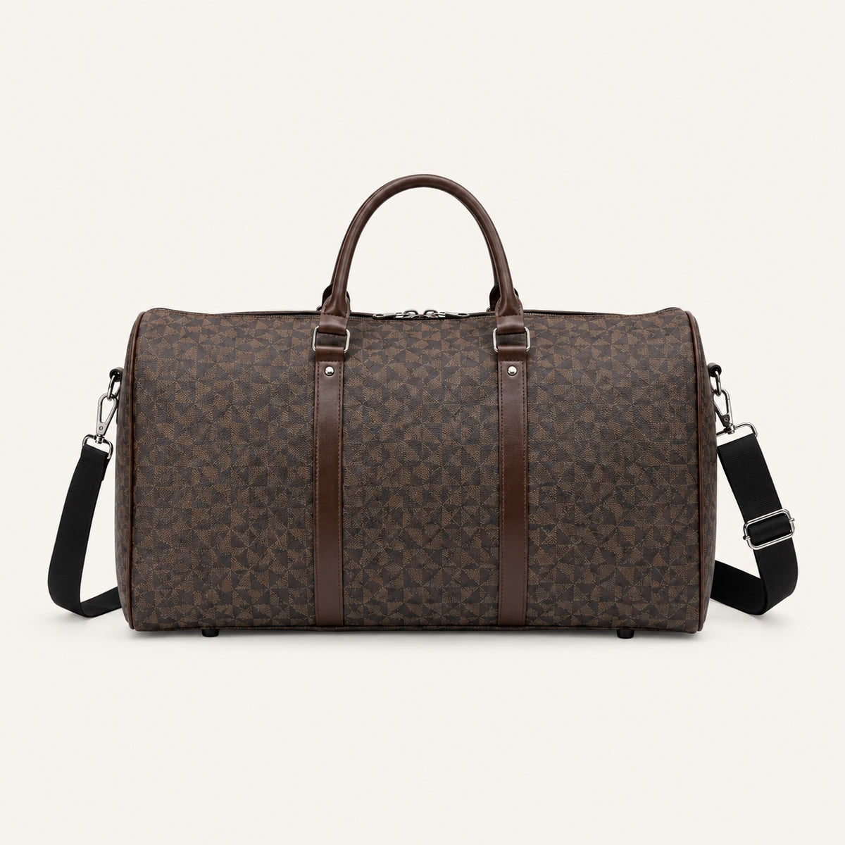 Sac de voyage à empiècements géométriques — packshot sur fond ivoire