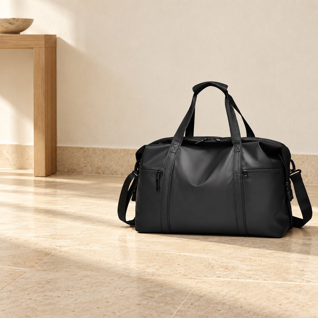 Sac polochon à bandoulière — deux tailles — mise en situation